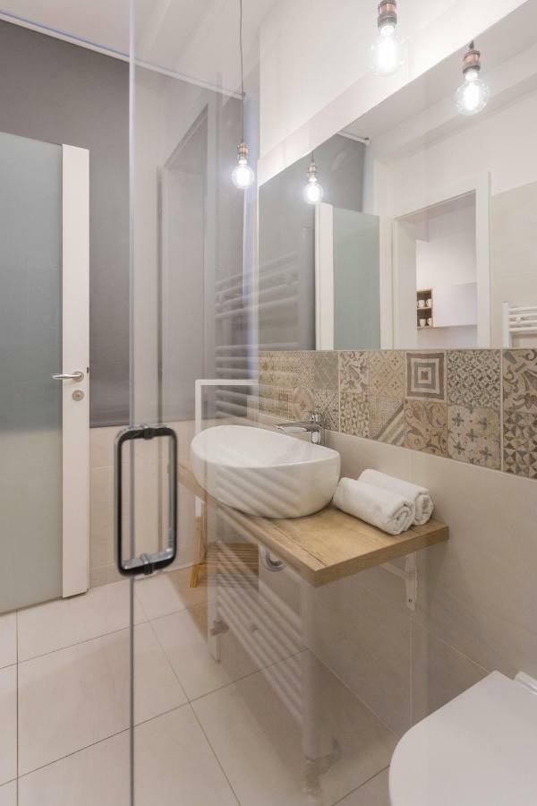 Studio Apartments Near Park Zrinjevac Zagreb Luaran gambar