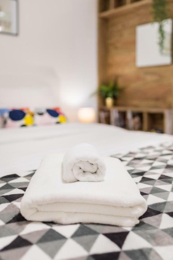 Studio Apartments Near Park Zrinjevac Zagreb Luaran gambar